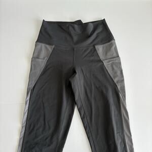 Aerie Chill.Play.Move Women's Sz Medium Gray Multi Hi-Waisted Leggings